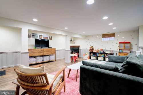 9409 Garwood St, Silver Spring MD 20901-2940 exterior