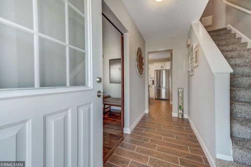 9540 Penn Cir, Minneapolis, MN 55431-2425