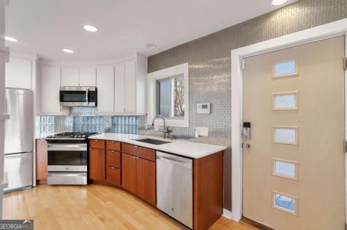 581 Harold Ave, Atlanta GA  30307-1743 exterior