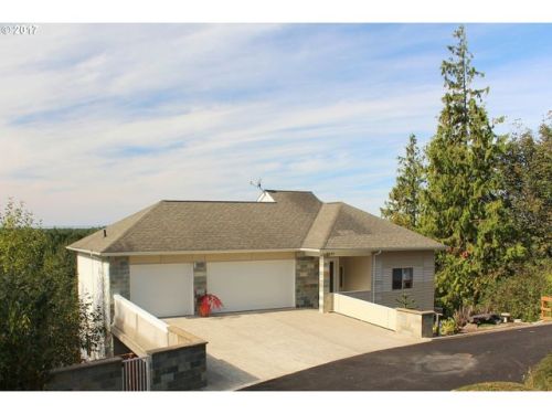 3523 Ocean View Dr, Florence, OR 97439-9253