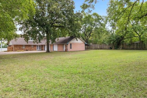 505 Bond St, Whitewright TX 75491-2210 exterior