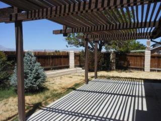 1483 Bear Creek Dr, Bishop, CA 93514-1947