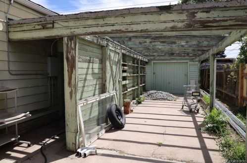 3060 Bannock St, Englewood, CO 80110-1521