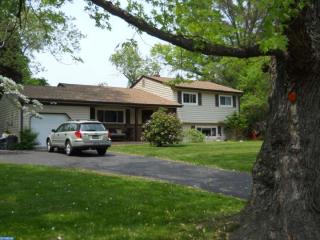 14 Rockleigh Dr, Trenton, NJ 08628-1515