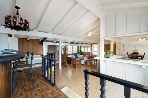 1015 Wainiha St, Honolulu HI  96825-2725 exterior