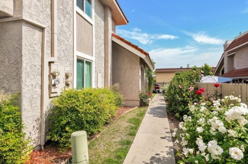 1159 Sunflower Ave, Covina, CA 91724-1851