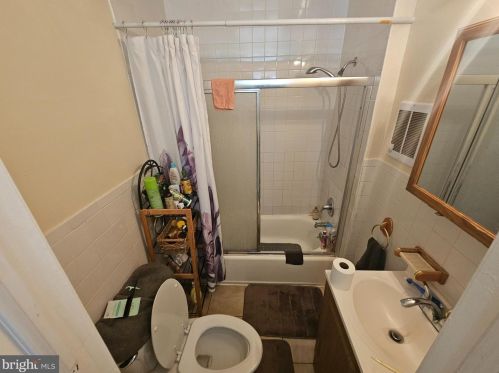 36 Maple Ave, Trenton NJ 08618-3401 exterior