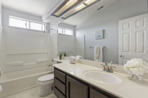 218 Summerwind Dr, Milpitas CA 95035-2416 exterior