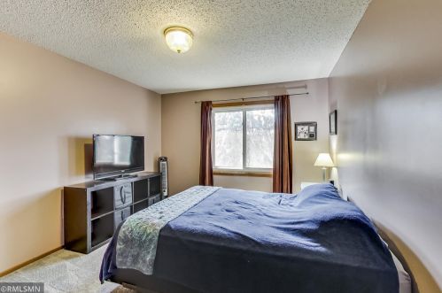1648 Cope Ave, Saint Paul MN  55109-2655 exterior