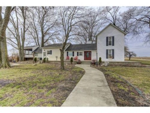 1615 Walker Rd, Macon, IL 62544-7137
