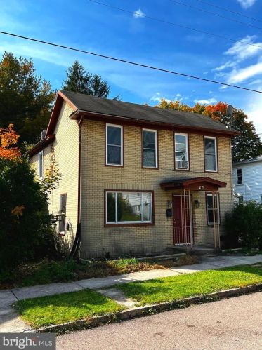 54 Ormand St, Frostburg, MD 21532-1647