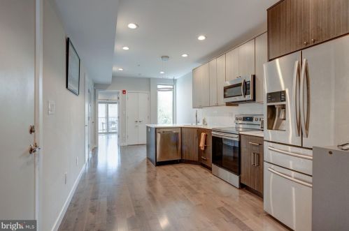 1814 Federal St, Philadelphia, PA 19146-2915