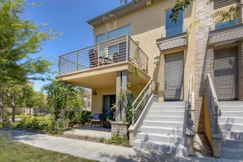 5355 Strand, Hawthorne, CA 90250-1087