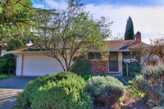 2116 Regis Dr, Davis, CA 95618-2538