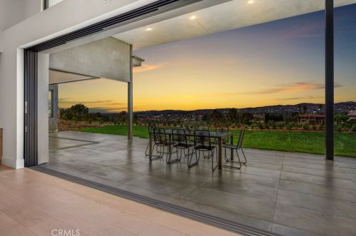 7663 Corto Rd, Anaheim CA  92808-1348 exterior