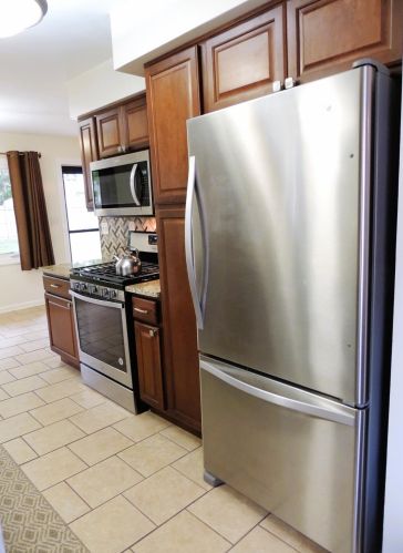 1305 Wood St, Valpo IN 46383-5140 exterior