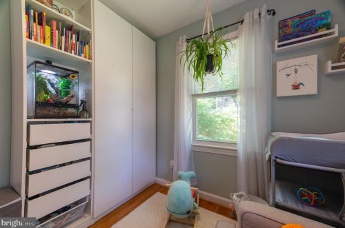 9907 Markham St, Silver Spring MD 20901-2233 exterior