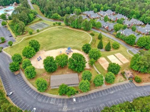 506 Chestnut Walk, Holly Springs GA  30114-7748 exterior