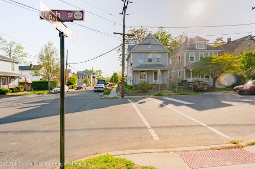 22 High St, Tinton Falls NJ  07724-3451 exterior