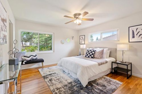 10564 Ainsworth Dr, Los Altos CA 94024-7448 exterior