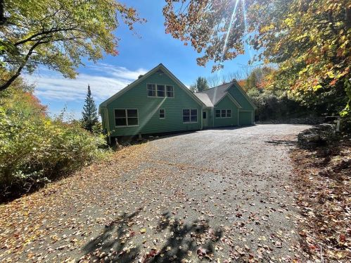 205 Arch Bridge Rd, Bethlehem CT  06751-1615 exterior