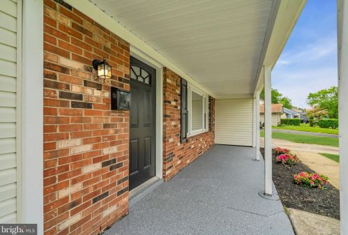 81 Echohill Ln, Willingboro, NJ 08046-2203