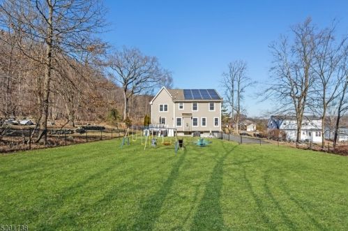 97 Roosevelt Ave, Paterson NJ  07506-0015 exterior