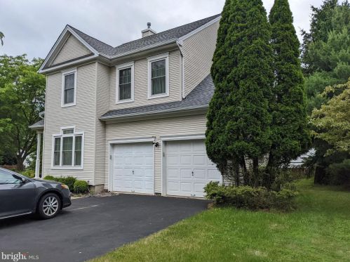 24 York Dr, Princeton, NJ 08540-7909