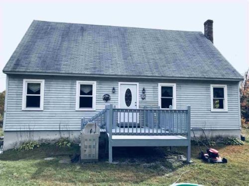 37 Deerhaven Rd, Weare, NH 03281-5512