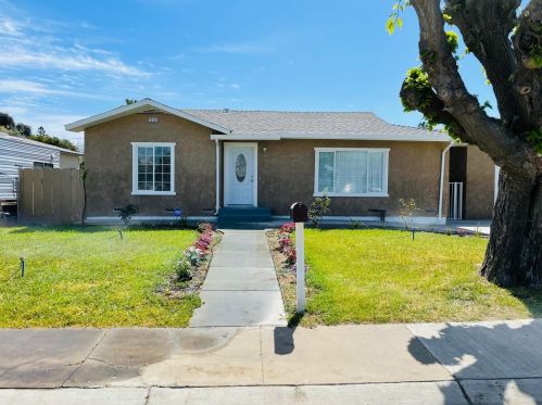 1533 Hoover Ave, Sharon, CA 93610-3411