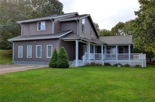 25 Robin Hollow Ln, Westerly, RI 02891-4908