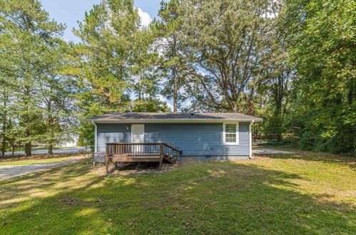 3250 Mount Gilead Rd, Atlanta GA  30311-5202 exterior