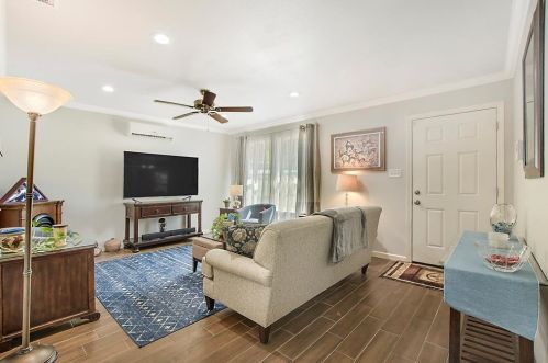 6330 Renwood Dr, Fort Worth TX  76140-9404 exterior