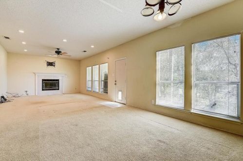 5187 Mdw Ct, Fort Worth TX  76112-3865 exterior