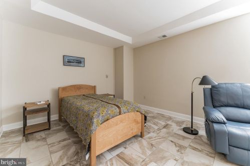 2304 Windrow Dr, Princeton NJ 08540-5020 exterior