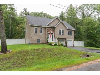 10 Peaslee Rd, Rochester, NH 03867-4523