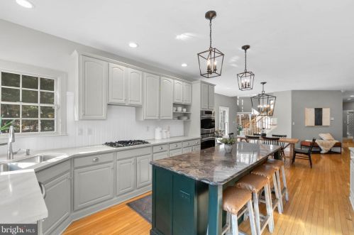 944 Old County Rd, Severna Park MD 21146-4817 exterior