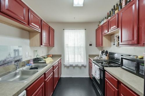 10600 Wild Oak Dr, Fort Worth TX  76140-5437 exterior