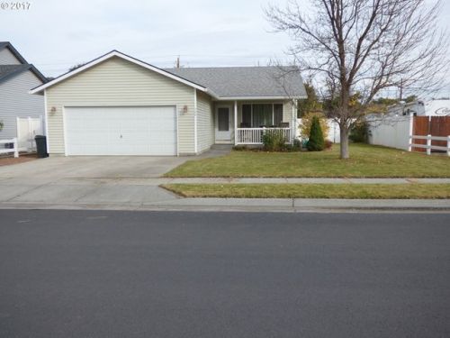 304 Marty Dr, Hermiston, OR 97838-4004