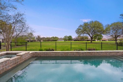 917 Biscayne, Austin TX 78734-4424 exterior