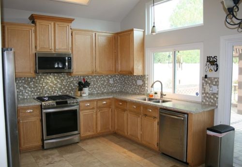33432 Hillcrest Ct, Wildomar, CA 92595-8049