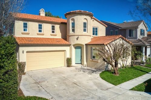 6752 Piedmont St, Chino, CA 91710-1312