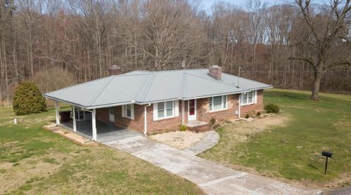 6115 Jewell Bennett Rd, Dawsonville, GA 30534-4121