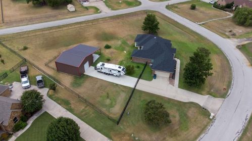 1197 Verde Oaks Ln, Fort Worth, TX 76135-9004