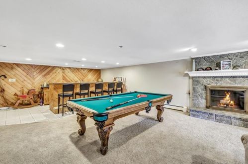 23 Treeland Rd, Huntington CT  06484-2730 exterior