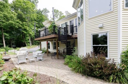 89 Falcon Ridge Rd, Torrington CT  06790-4389 exterior