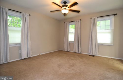 5640 Kirkham Ct, Springfield VA  22151-1709 exterior