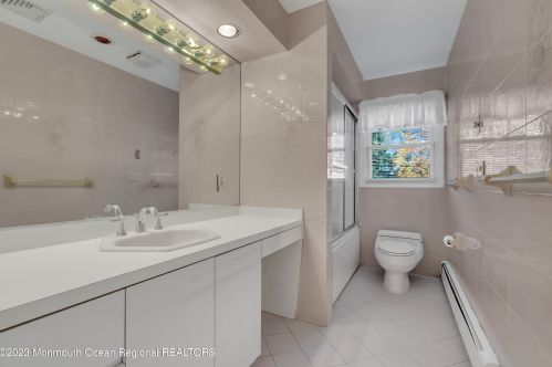 4 Judith Ct, Tinton Falls NJ  07712-4136 exterior