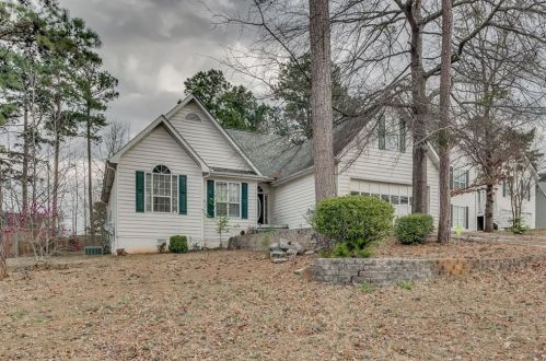 1466 Stonewood Ct, Hampton, GA 30228-3215