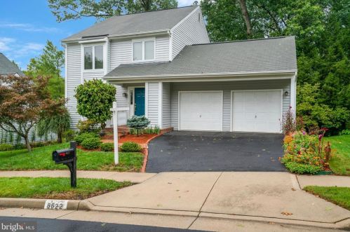 8622 Lauren Dr, Springfield, VA 22153-1711